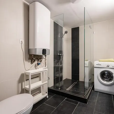 Bpr White Peony - 2 Bdr Central Budapest