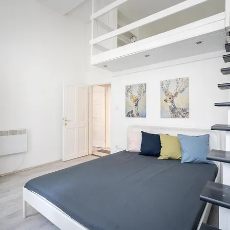 Bpr White Peony - 2 Bdr Central Budapest