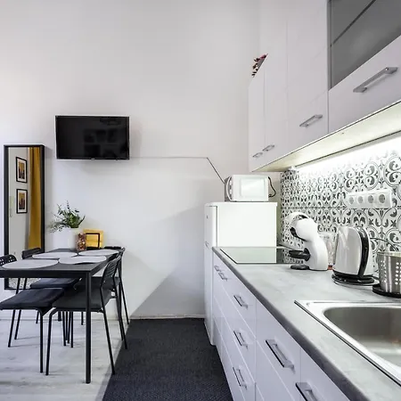 Bpr White Peony - 2 Bdr Central Budapeszt